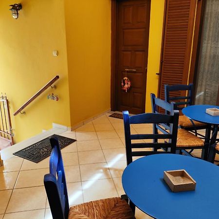 Οι Φωλίτσες Apartment Nafpaktos Exterior foto