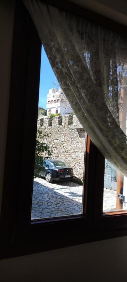 Οι Φωλίτσες Apartment Nafpaktos Exterior foto