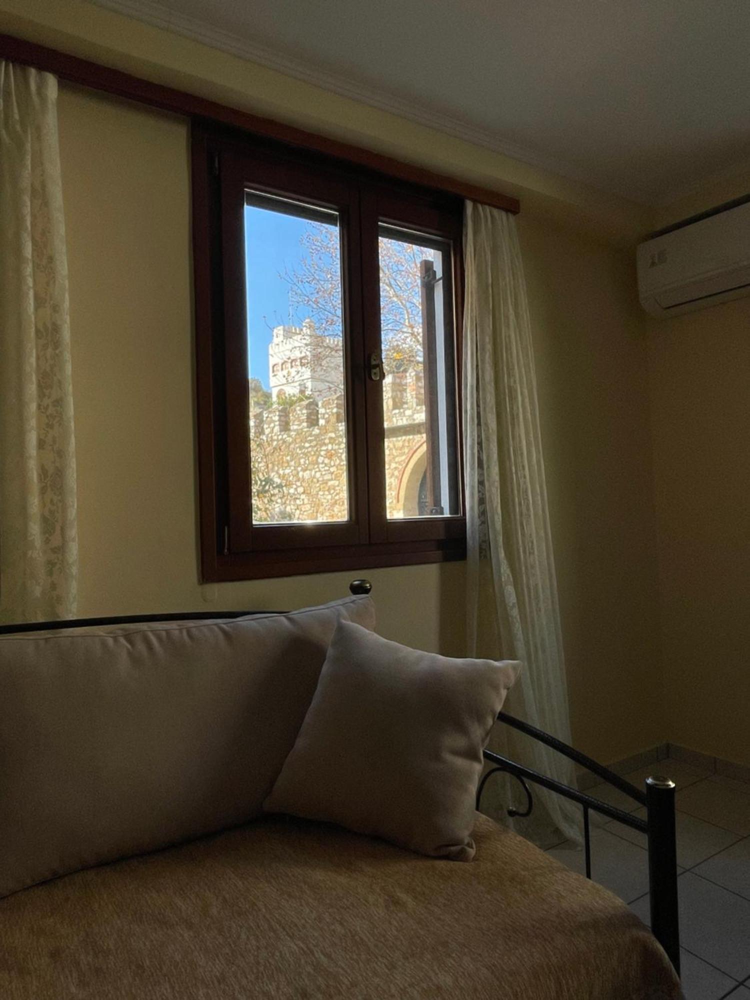 Οι Φωλίτσες Apartment Nafpaktos Exterior foto