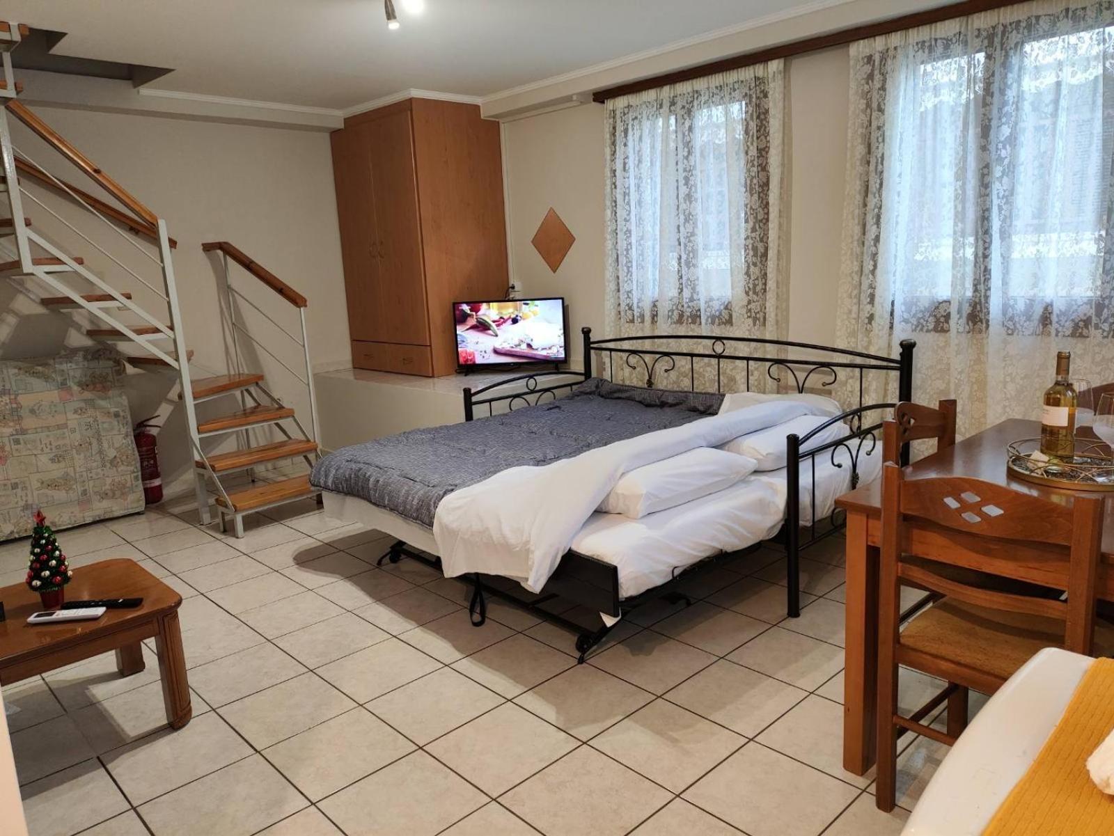 Οι Φωλίτσες Apartment Nafpaktos Exterior foto